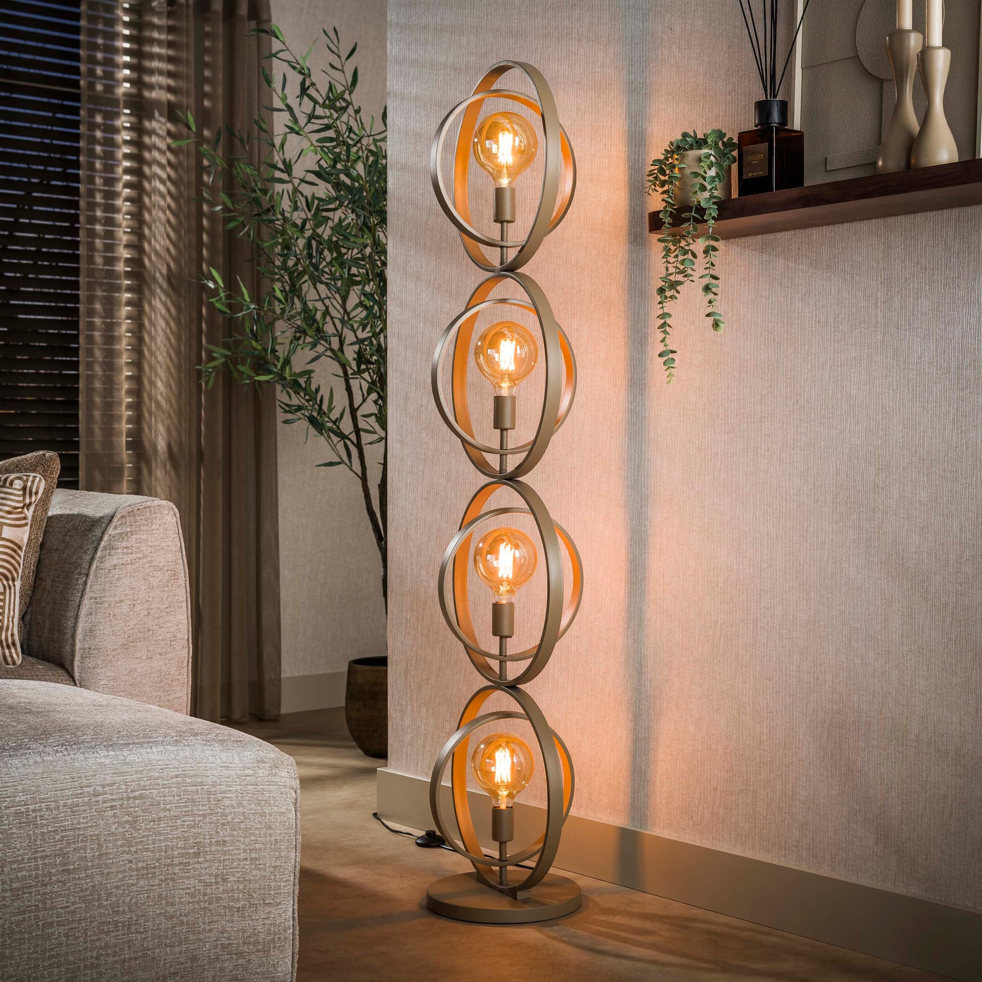 Vloerlamp Turner 4L Beige